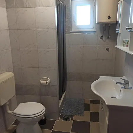 Mirjana Guest house *